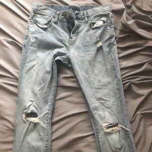 Ripped Style Aeropostale Jeans FOR SALE. Barely worn, Size 31/32